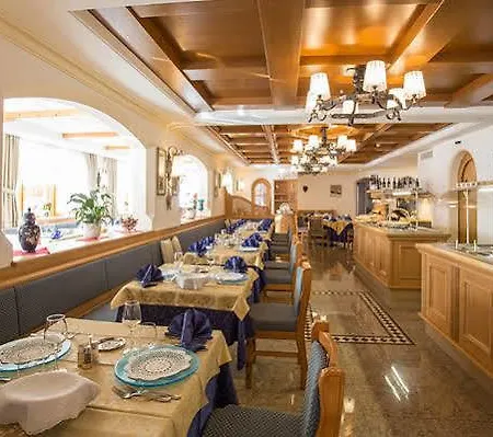 Hotel Jan Maria Canazei